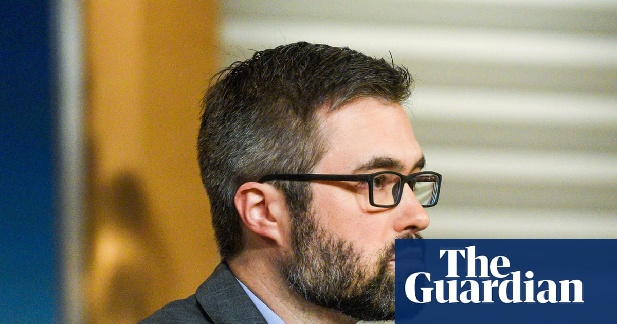 You are currently viewing US anti-fascism expert leaves country day after being blocked from flying to Spain – The Guardian