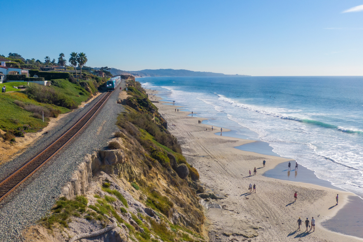 You are currently viewing California’s Best Train Ride! 2 Stunning Beach Cities For Under $40 – Travel Off Path