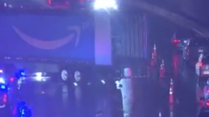 Read more about the article Amazon truck blocking lanes on I-93 south in Boston – NBC Boston