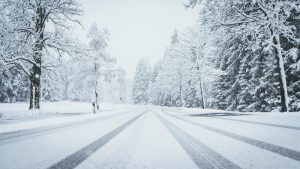 Read more about the article Travel Warning as Winter Weather Alert Predicts Up to 6 Inches of Snow – Newsweek
