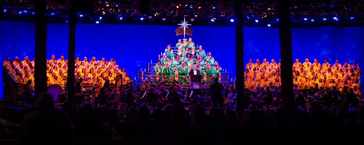 You are currently viewing 2025 Candlelight Processional at EPCOT: Dates, Info & Tips – Disney Tourist Blog