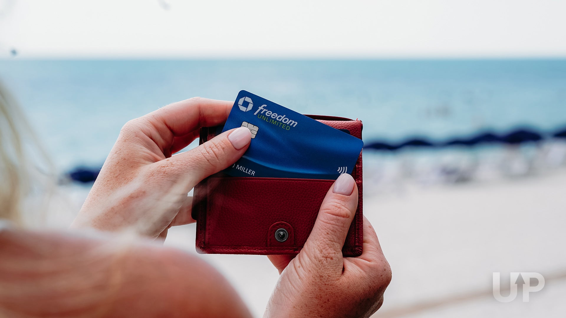 You are currently viewing Chase Freedom Unlimited Card vs. Chase Sapphire Reserve Card [Detailed Comparison] – Upgraded Points
