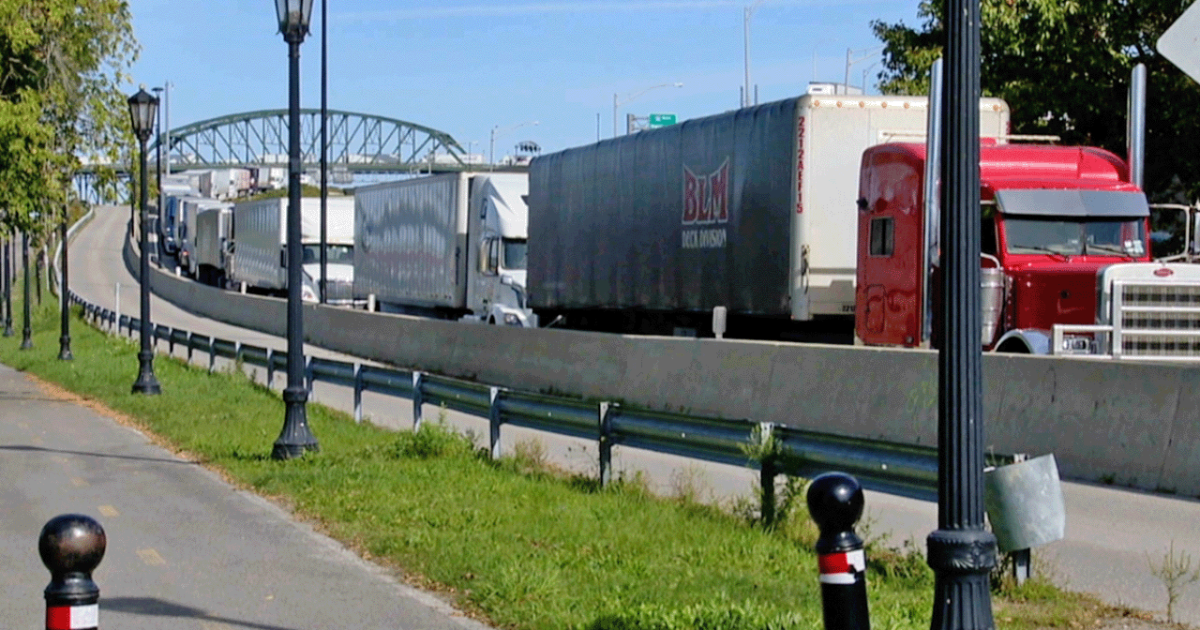 You are currently viewing Commercial drivers heading to Canada face another day of traffic delays on Thursday – WKBW