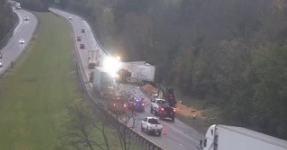 You are currently viewing Early morning crash on I-24 causes traffic delays – Local 3 News
