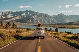 Read more about the article Upgraded Points Survey Reveals How Far Americans Plan to Travel for the Holidays in 2025, with a Growing Preference for Driving Over Flying: New Report You Need to Know – Travel And Tour World