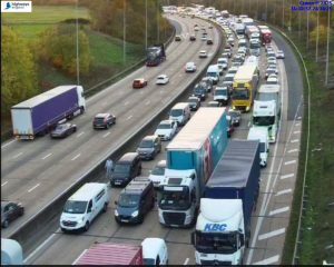 Read more about the article London travel news LIVE: Heavy congestion on the M25 after major crash involving two lorries – London Evening Standard
