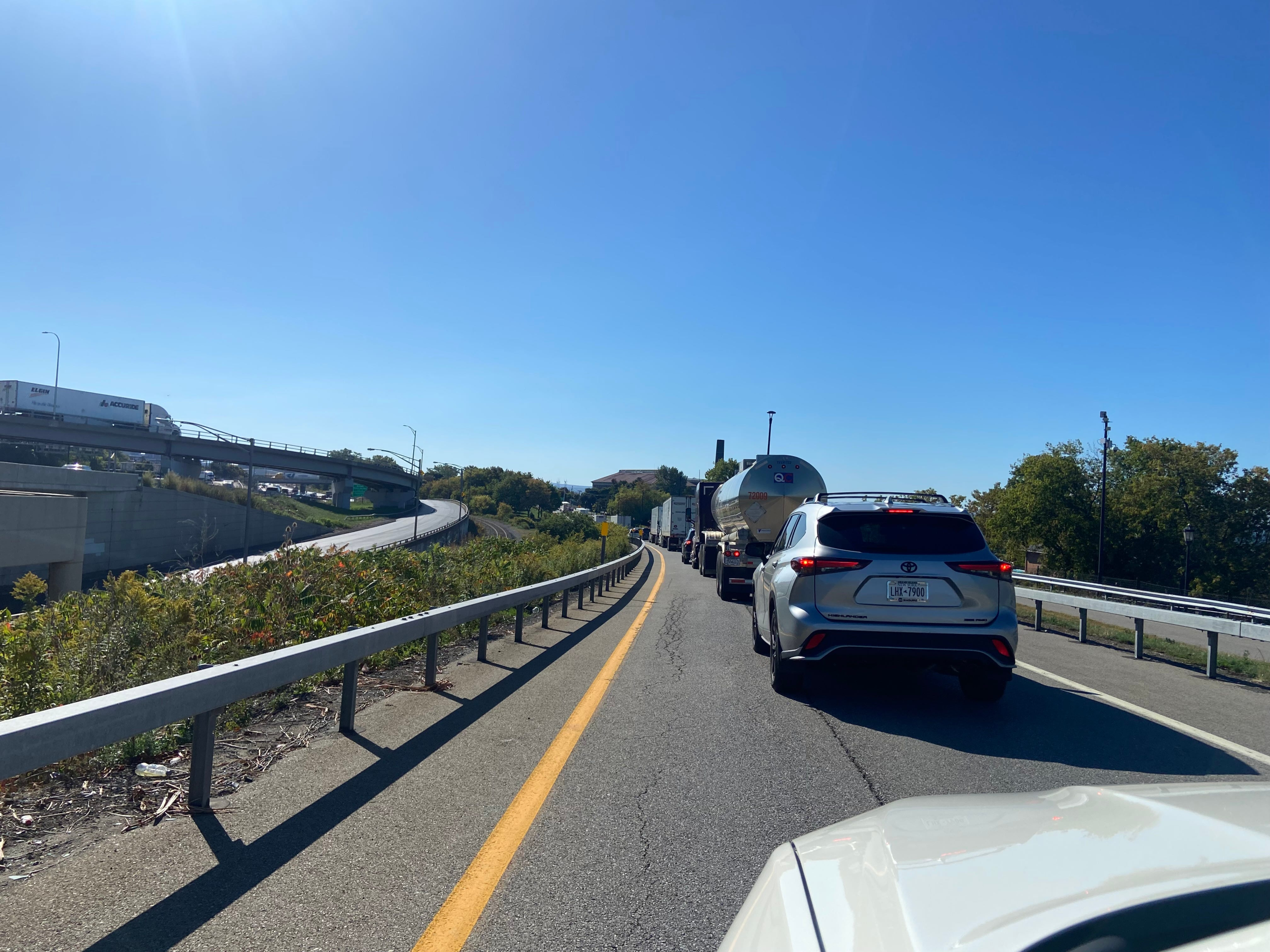 You are currently viewing Border system outage leaves traffic backed up for third day in Western New York – Audacy