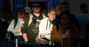 Read more about the article Travelers brace for mass holiday delays amid dragging government shutdown and cut flights – NBC News