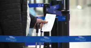 Read more about the article Nationwide Air Traffic Reductions Could Impact Grand Rapids Travelers; Expert Offers Travel Tips – FOX 17 West Michigan News