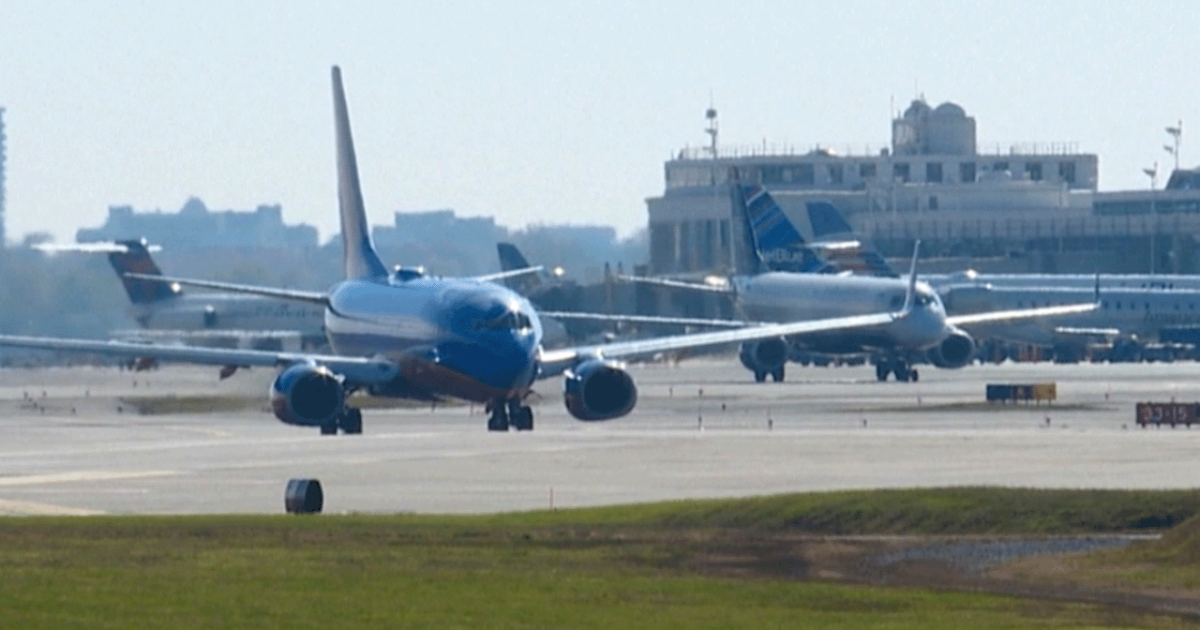 You are currently viewing FAA flight reductions could cause nationwide delays and cancellations amid government shutdown – WKBW