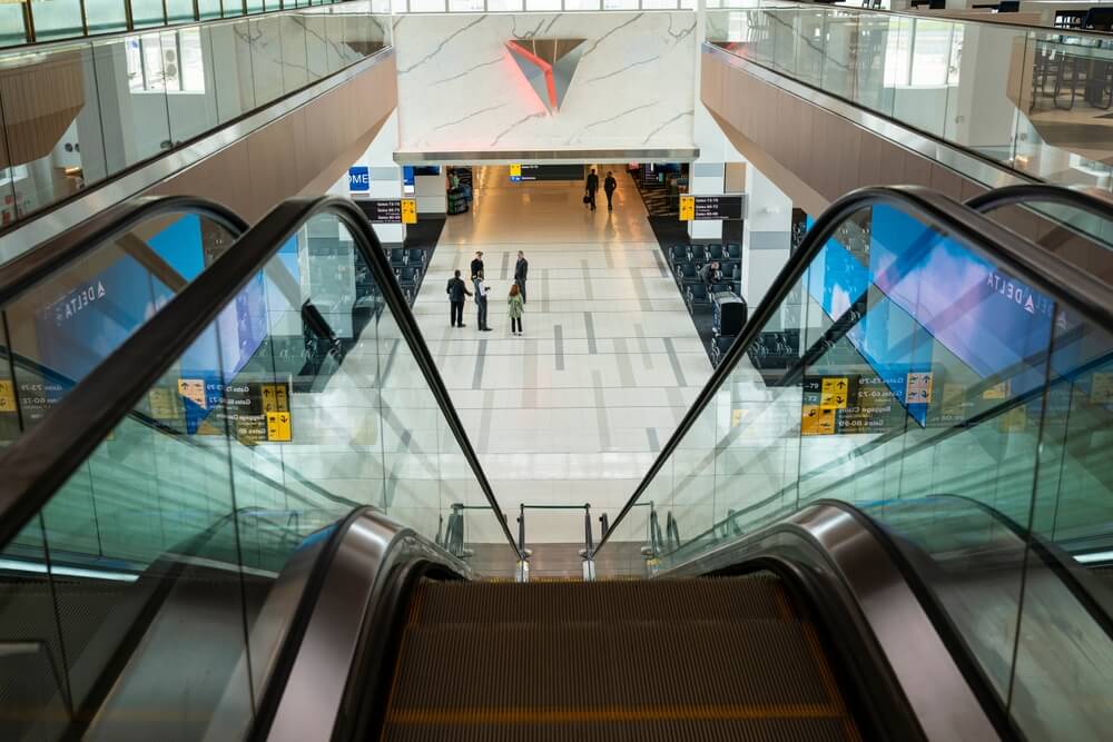 You are currently viewing Flight Cancellations Soar to Worst Levels as the Shutdown Nears its End – Travel Market Report