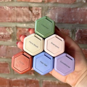 Read more about the article The Magnetic Cadence Travel Containers Changed My Toiletry Packing Game for Good – Reader's Digest