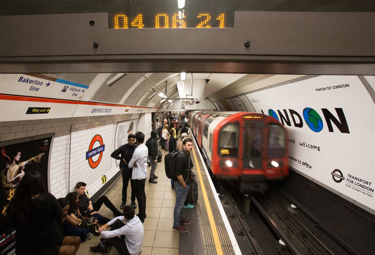 You are currently viewing Travel misery as delays on several Tube lines – NationalWorld