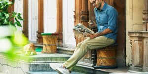 Read more about the article This travel pro's tricks could save you hundreds on flights – Fortune