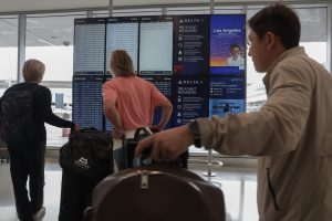 Read more about the article 'Stakes are high.' With shutdown over, airlines predict record numbers of travelers this Thanksgiving – CNBC