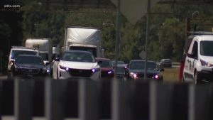 Read more about the article Expect peak congestion for Thanksgiving travel Tuesday, Wednesday: Here's tips on surviving it – WLTX