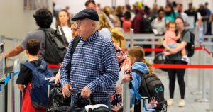 Read more about the article A guide to Thanksgiving travel after the government shutdown – Los Angeles Times