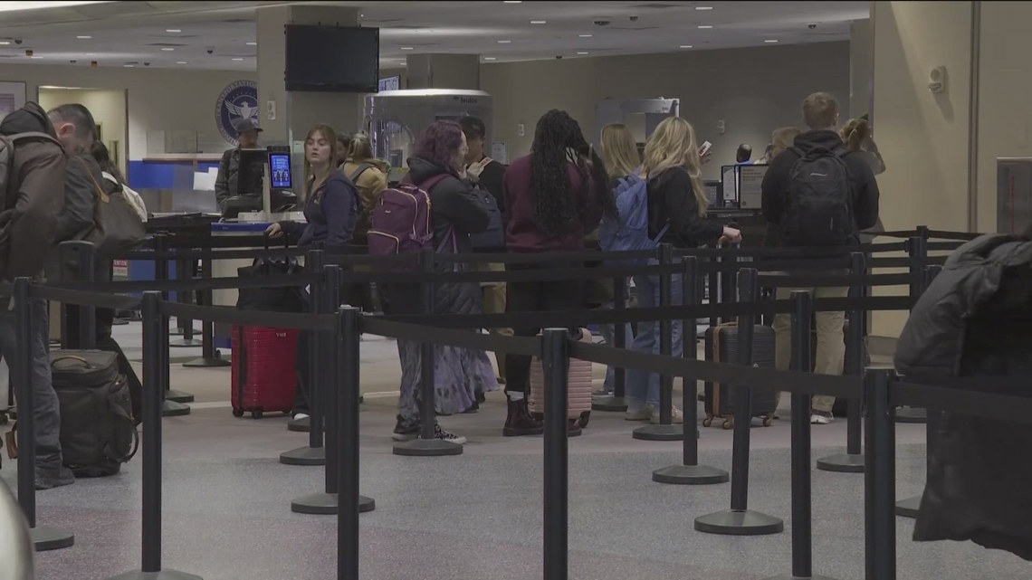 You are currently viewing Boise Airport sees smooth Thanksgiving travel despite morning Chicago flight delays – KTVB
