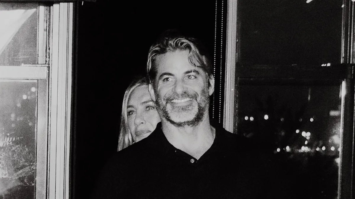 You are currently viewing Jennifer Aniston Goes Instagram Official With Boyfriend Jim Curtis