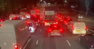Read more about the article Blackwall Tunnel LIVE: Major route closed and tube lines down as London hit by travel chaos – The Mirror
