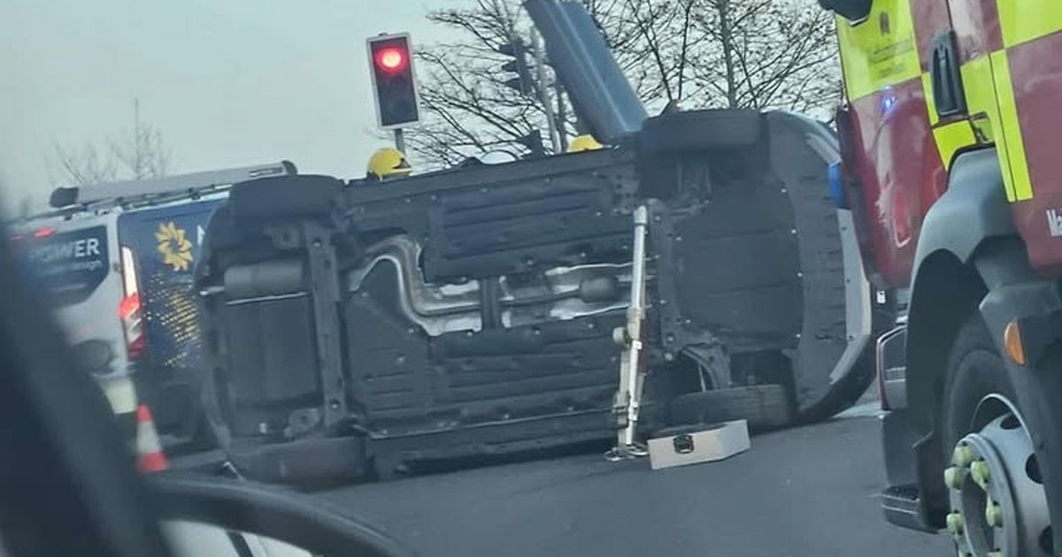 Read more about the article A1 crash LIVE: Updates on Western Bypass collision after car overturns on A19 – Chronicle Live