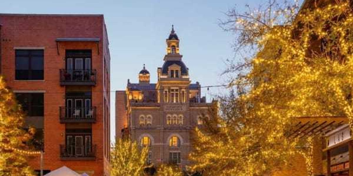 Read more about the article Holiday ice skating + 10 more Texas travel ideas for December – CultureMap Houston