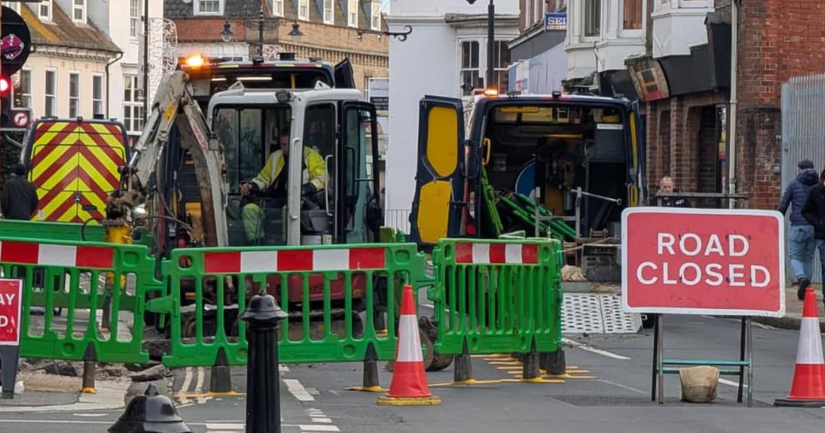 You are currently viewing Live traffic and travel updates for the Island this Saturday – Isle of Wight County Press