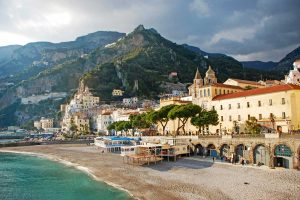 Read more about the article How to Spend FIVE days on the Amalfi Coast, Italy: 5-Day Itinerary – Destinationless Travel