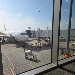 Read more about the article Year-End Holiday Travel Expected to Set New Record – Radio Monmouth, IL