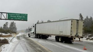 Read more about the article Sierra travel live updates: Chain controls lifted for portion of I-80 – KCRA