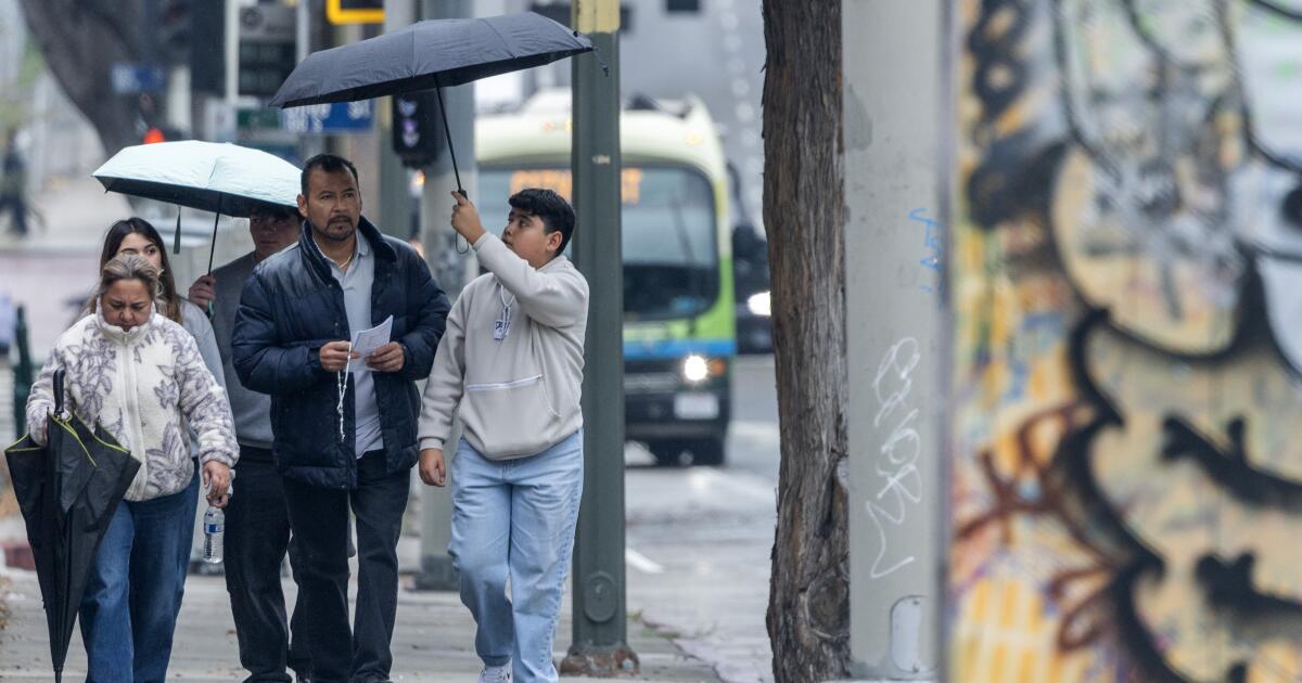You are currently viewing Biggest storm of the season arrives in Southern California. ‘Stay alert, stay vigilant’ – Los Angeles Times