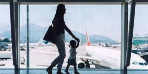 Read more about the article From Ghost Airports to Shipping Luggage, These Travel Hacks Will Get You Through the Holiday Season – Sunset Magazine