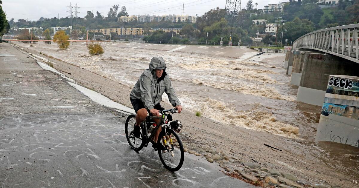 You are currently viewing Atmospheric river brings deluges, debris flows, evacuations to Southern California – Los Angeles Times