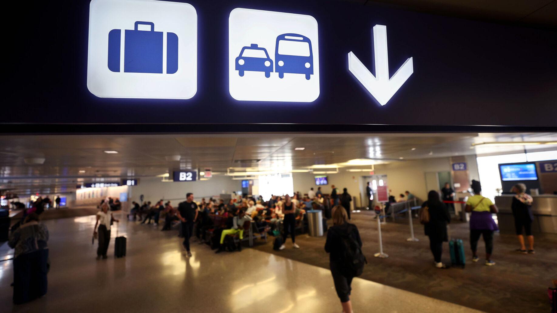 Read more about the article Helpful travel resources for Tucsonans amid national flight reductions – Arizona Daily Star