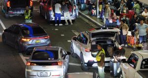 Read more about the article California storms not canceling Christmas vacation. Holiday travel could set records – Los Angeles Times