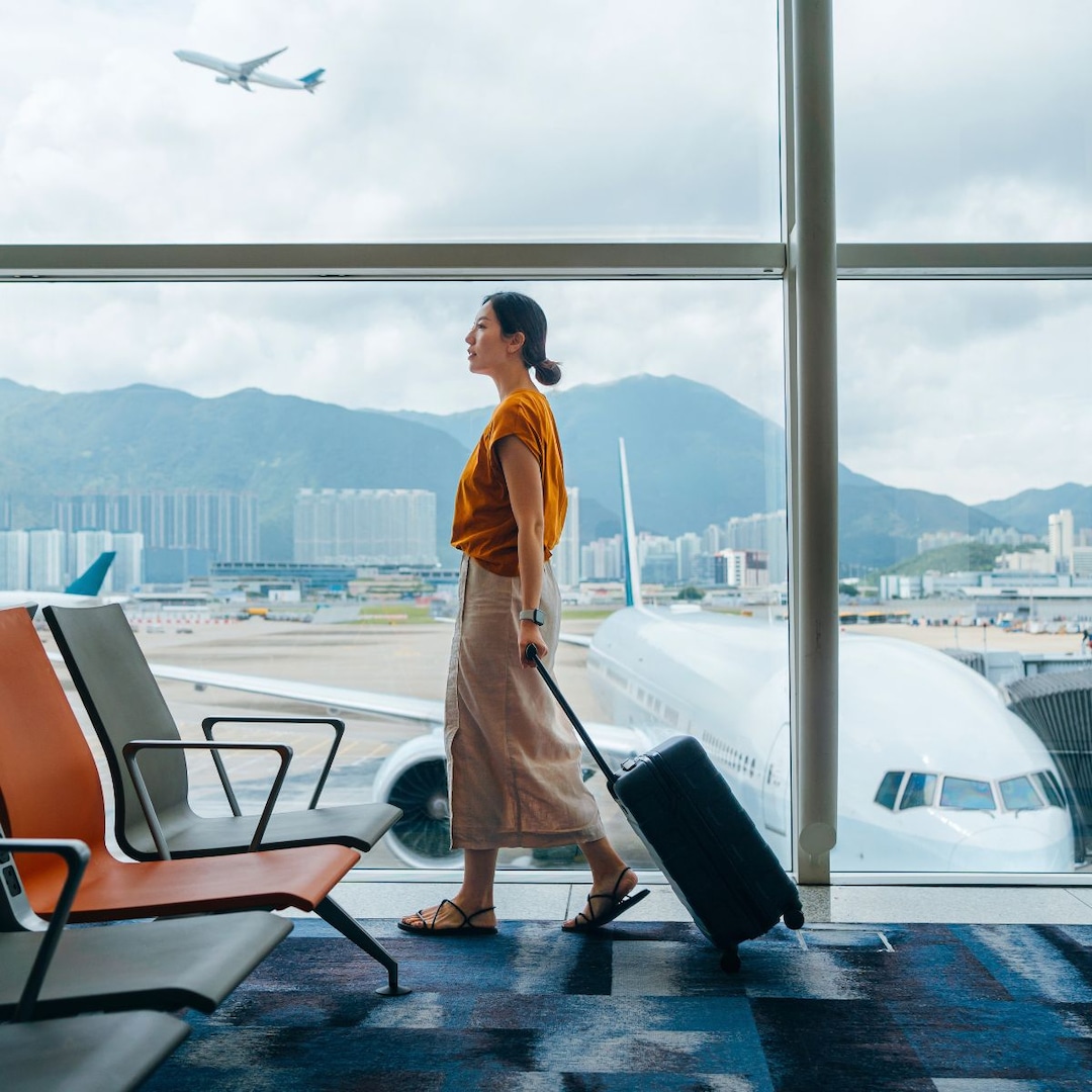 You are currently viewing We Found the Best Travel Hacks for Cheap Flights + More Travel Tuesday Packages – E! News