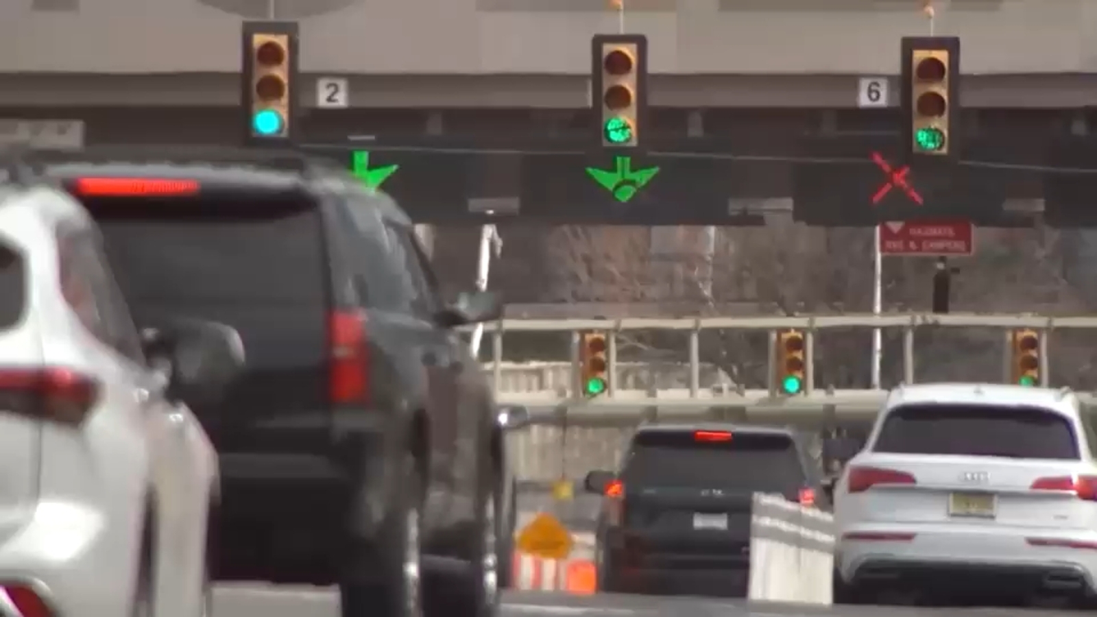 You are currently viewing Thanksgiving travel tips: Record numbers expected on roads, in airports – ABC7 New York