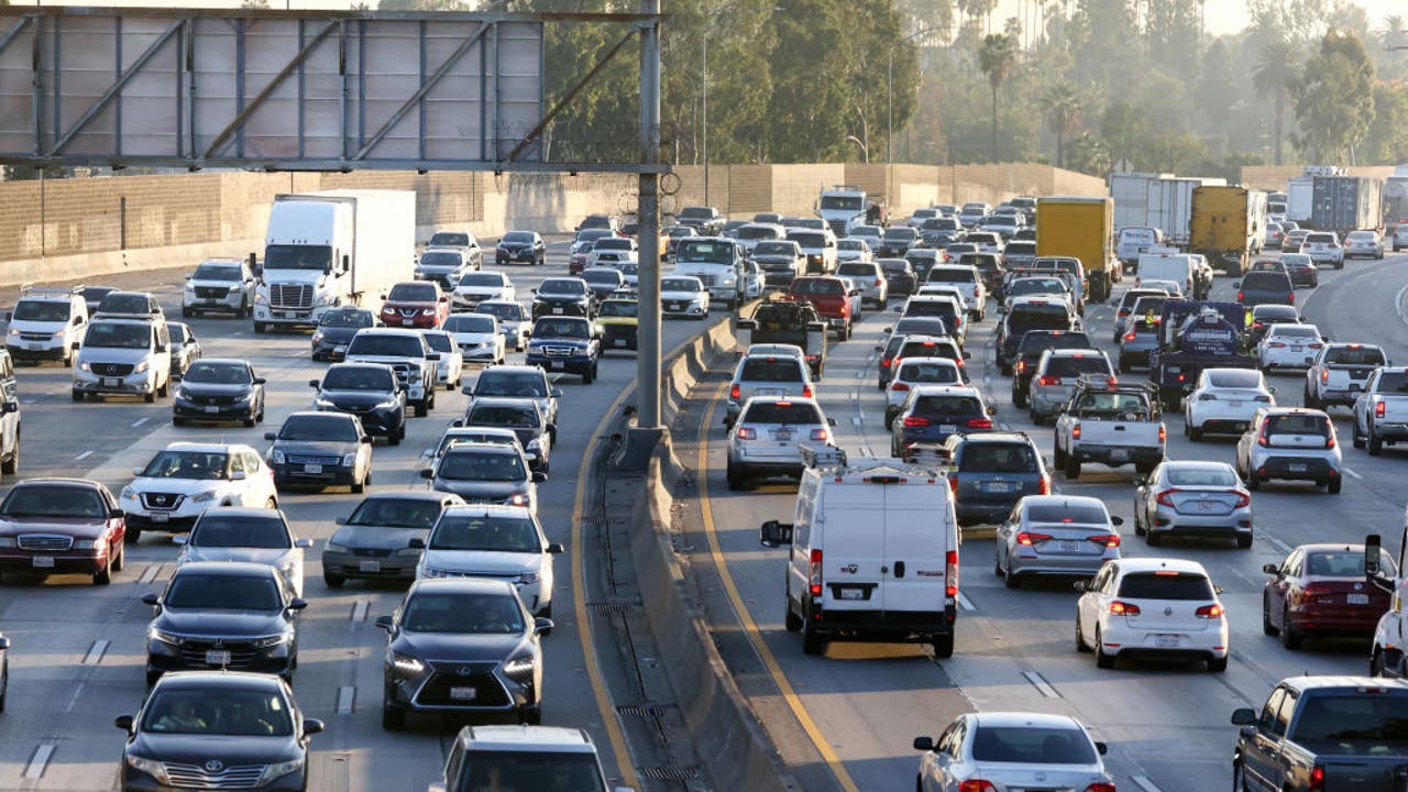 Read more about the article Thanksgiving travel: These are the best and worst times to drive in California – FOX 11 Los Angeles