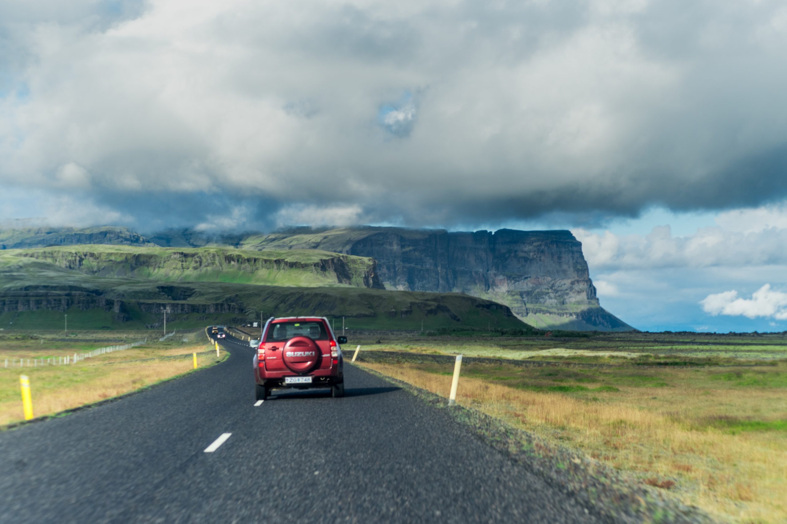 You are currently viewing Hertz Iceland Recognised as Top Car Rental at World Travel Awards 2025 – icelandreview.com