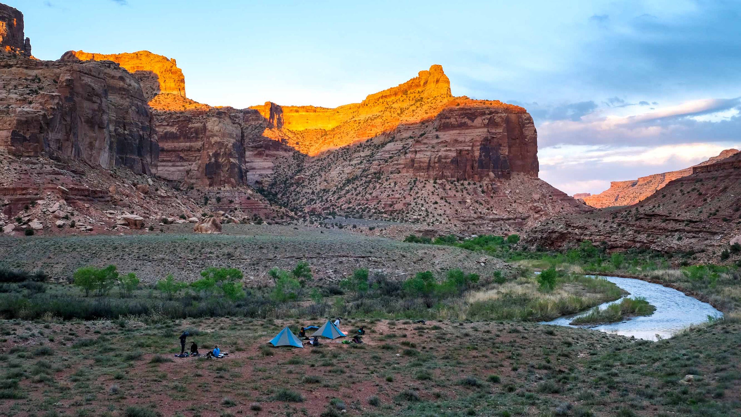 You are currently viewing 15 Must-Know Camping Tips from a Lifelong Camper – Outside Magazine