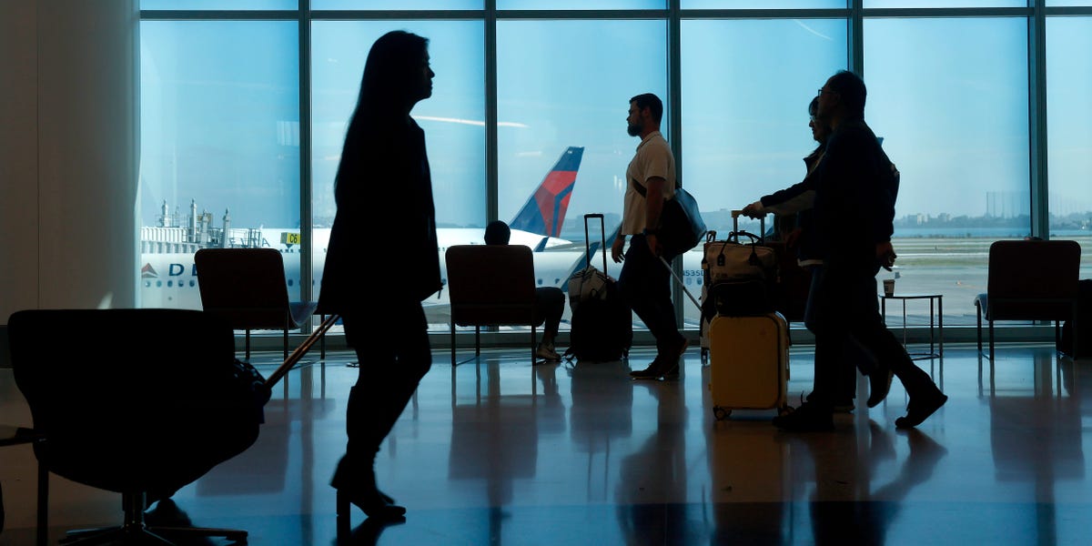 You are currently viewing Government shutdown or not, Thanksgiving air travel could be a nightmare. 4 tips to make it through. – Business Insider