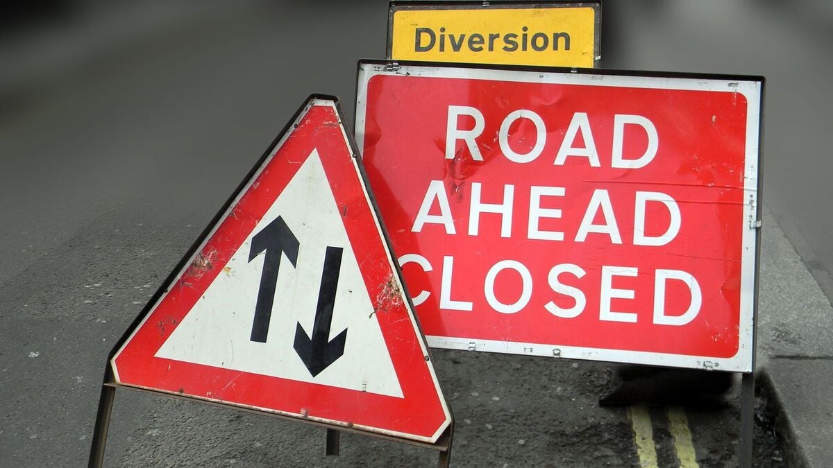 You are currently viewing NI traffic alerts: Emergency services at scene of five car crash in east Belfast – Belfast Telegraph