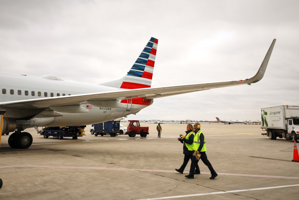 You are currently viewing Passengers Left in Limbo as American Airlines Hit with 107 Cancellations and 511 Delays Impacting Air Travel Across the US, Mexico and Japan Including Dallas, Nuevo León, Los Angeles, Tokyo and Beyond – Travel And Tour World
