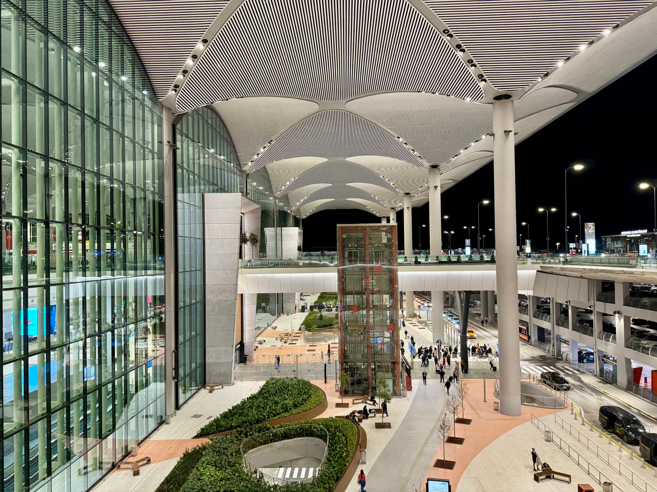 You are currently viewing Istanbul Airport [IST]: Ultimate Terminal Guide for Travelers in 2026 – Upgraded Points