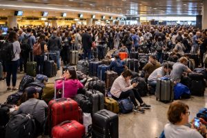 Read more about the article Passengers Left Stranded at Harry Reid International Airport in Las Vegas Due to 82 Delays and 11 Cancellations Affected Airlines Include Delta, American Airlines, and Southwest Impacting Travelers from Los Angeles, Chicago, New York and Major US cities – Travel And Tour World