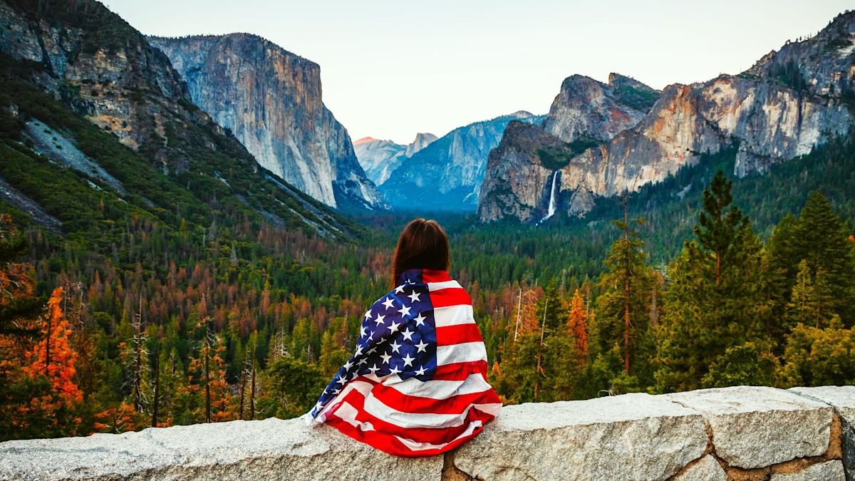 You are currently viewing U.S. Falls To Last Place With Its Most Disappointing Tourism Record Yet As Competitors Take Over – AOL.com