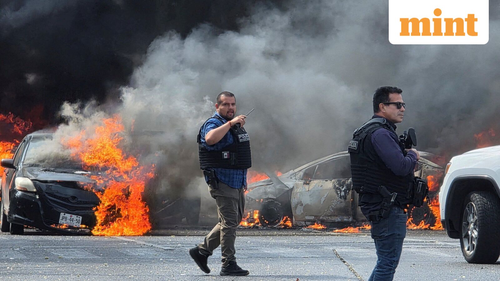 You are currently viewing Mexico news LIVE Updates: Tourists stranded after El Mencho's killing; travel advisory issued; Trump reacts – Mint