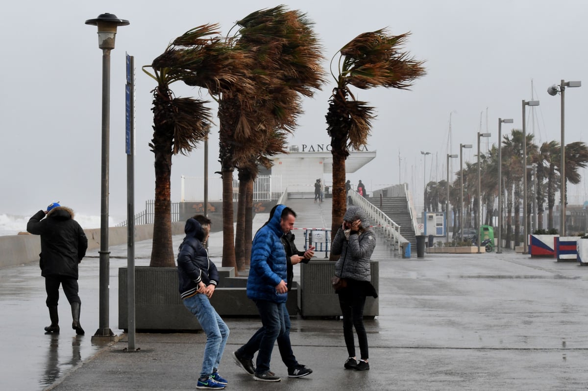 You are currently viewing Holiday hotspots in Spain and Portugal on red alerts as storm to hit – NationalWorld