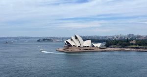 Read more about the article UK government issues latest travel advice for Brits heading to Australia – St Helens Star