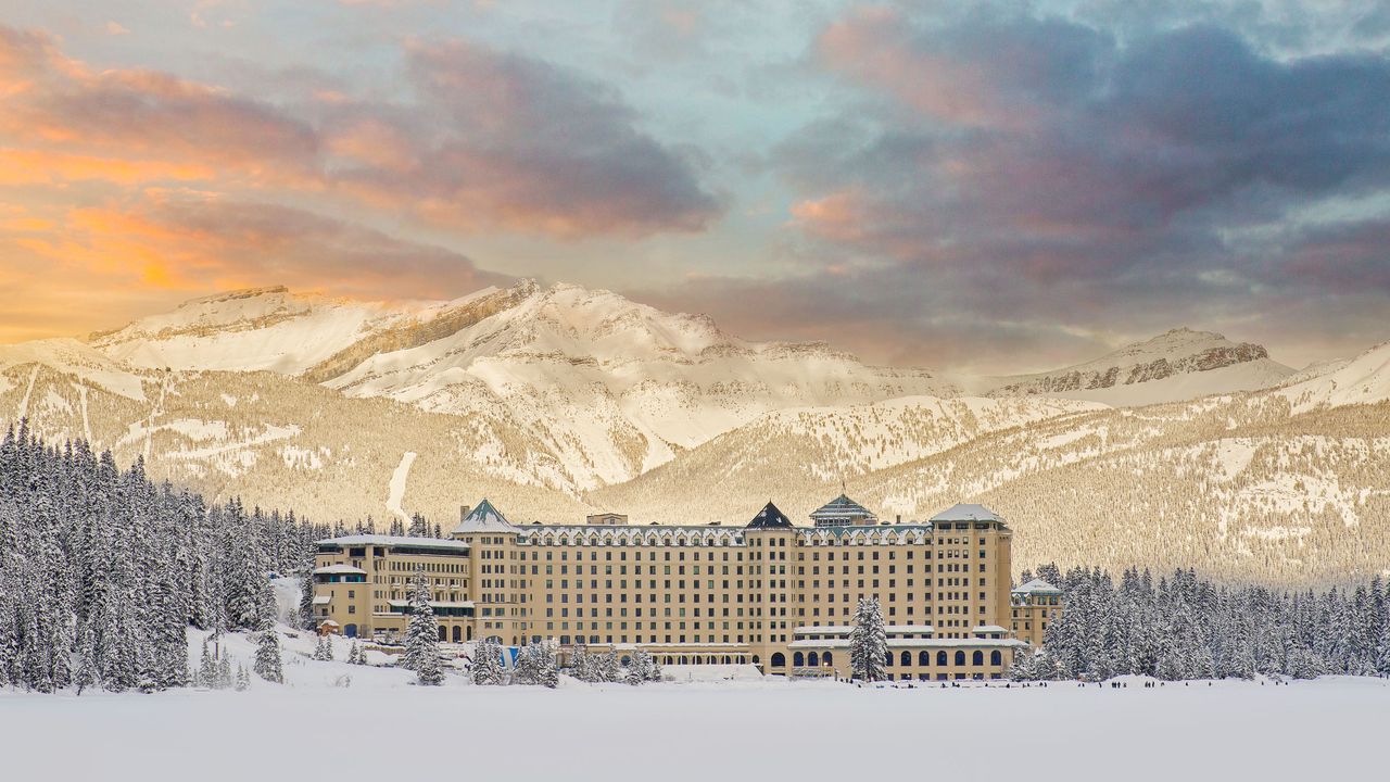 You are currently viewing The Best Places to Visit in December, From Banff to Belize – Condé Nast Traveler